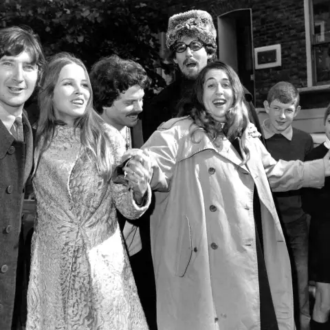 Why Popular Music Group The Mamas and the Papas Only Lasted 3 Years Together
