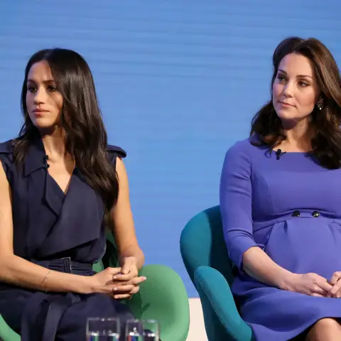 Meghan Markle and Duchess Kate in comparison, Meghan Markle and Duchess Kate, Meghan Markle and Duchess Kate in style comparison, Meghan Markle and Duchess Kate in outfit comparison, Duchess Kate and Meghan Markle in comparison, Duchess Kate and Meghan Markle, Duchess Kate and Meghan Markle in a style comparison, Duchess Kate and Meghan Markle in an outfit comparison