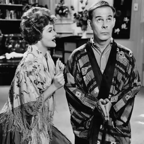 Cara Williams and Harry Morgan in 'Pete and Gladys'
