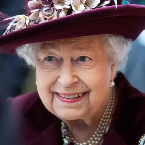 Queen Elizabeth's Most Beautiful Evening Gown Looks