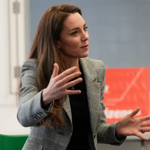 The 8 Strangest Royal Rules﻿