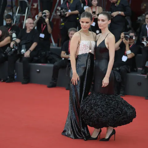 Kate Mara and Rooney Mara