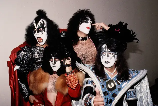 Gene Simmons, Paul Stanley, Peter Criss & Paul Ace Frehley Kiss Rock Group 01 June 1975