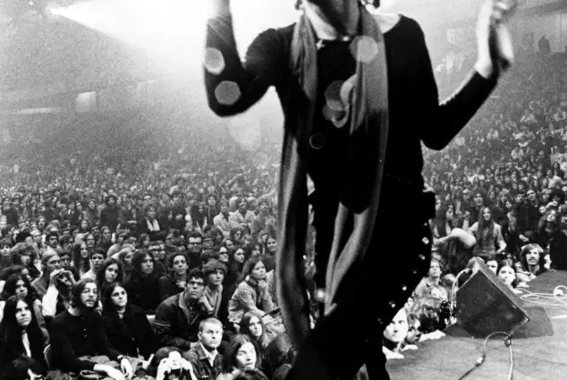 Mick Jagger 1970 GIMME SHELTER tour
