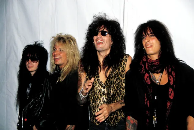 Motley Cruë, 1989