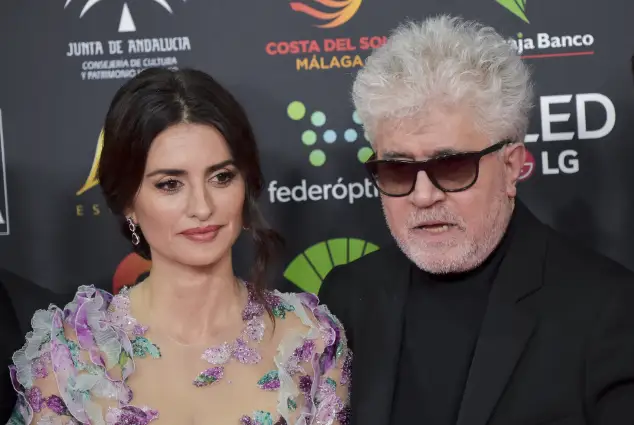Penelope Cruz and Pedro Almodovar in 2020