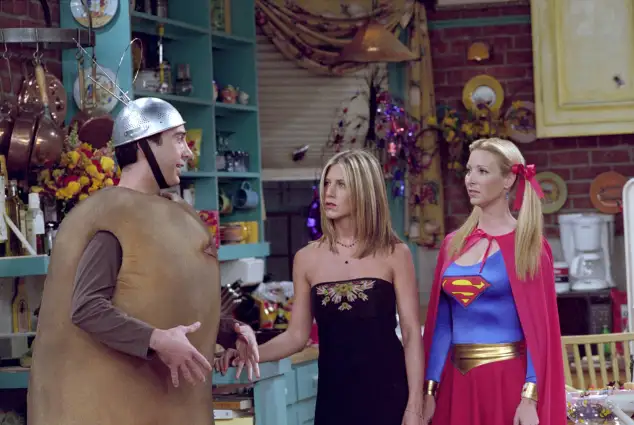 David Schwimmer, Jennifer Aniston, and Lisa Kudrow in 'Friends'.