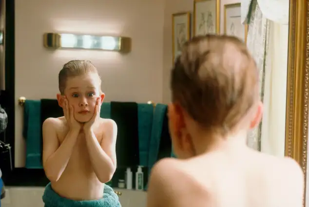 Macaulay Culkin Wears Hilarious 'Home Alone' Mask - See The Pic Here