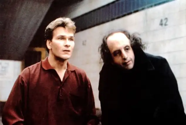 Patrick Swayze and Vincent Schiavelli in 'Ghost, the shadow of love'