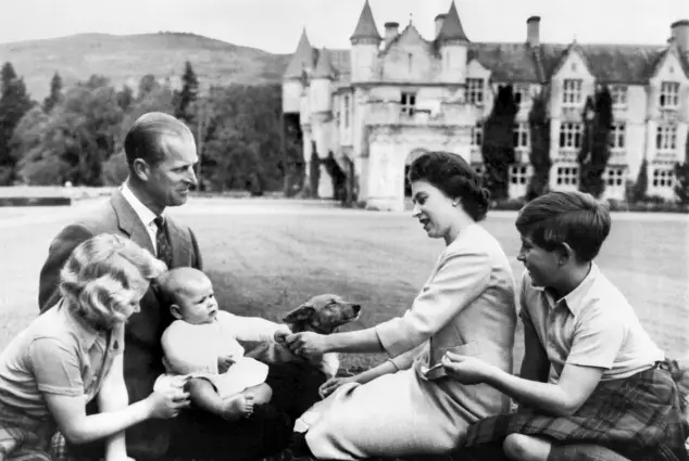 Queen Elizabeth II, Prince Philip and Prince Charles, Princess Anne and Prince Andrew pose in the grounds of Balmoral Castle, September 9, 1960