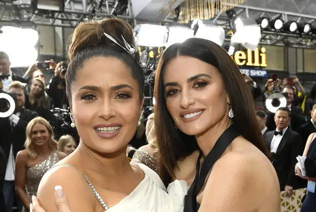 Salma Hayek and Penelope Cruz Friends