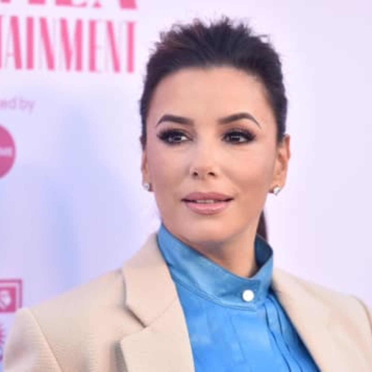 Eva Longoria Quiz I dont know when it starts but i have started watching it by going to release log.net (type in google), type in desperate housewives and there are the first two episodes on there. eva longoria quiz