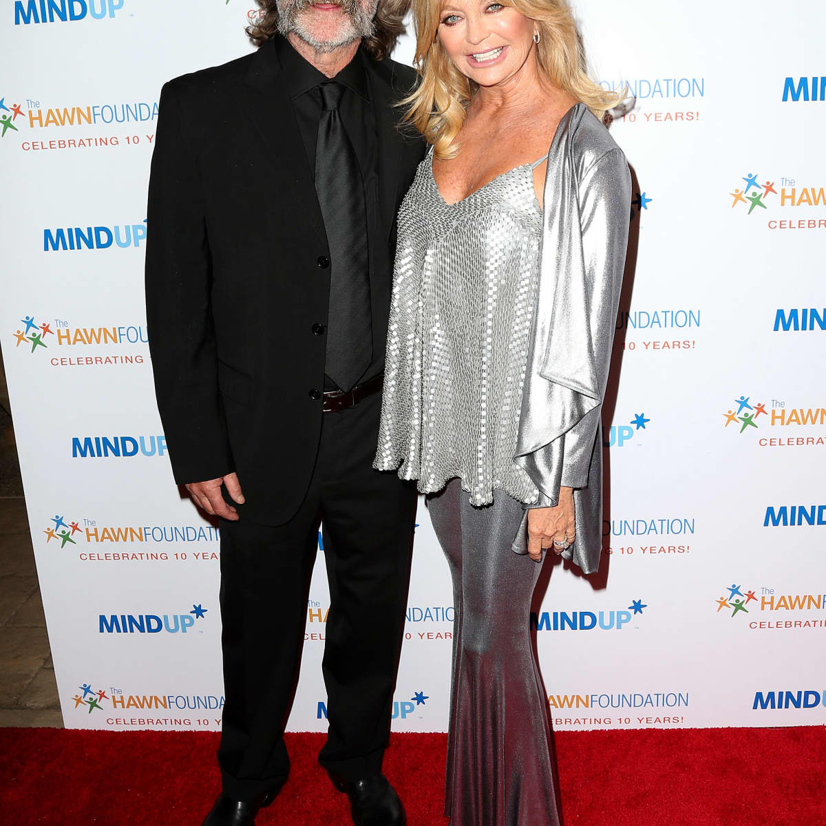 See Goldie Hawn S Stunning New Family Photo With Kurt Russell