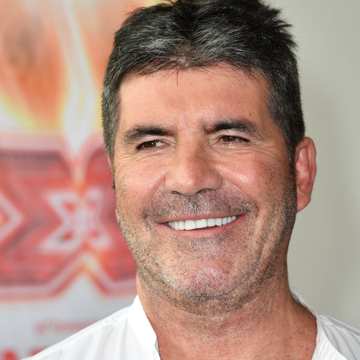 Simon Cowell Returning For 1st Event Following Broken Back
