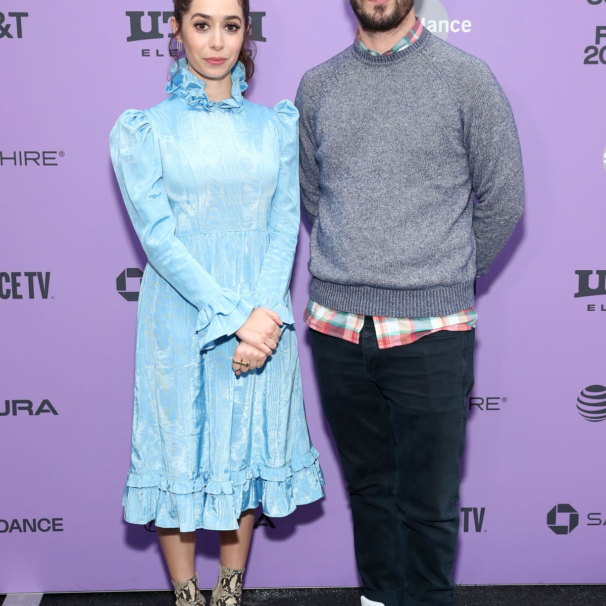 Andy Samberg And Cristin Milioti In New Palm Springs Trailer
