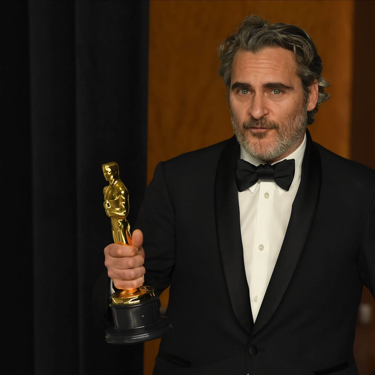Joaquin Phoenix Quotes Late Brother River In Tearful Oscar Speech