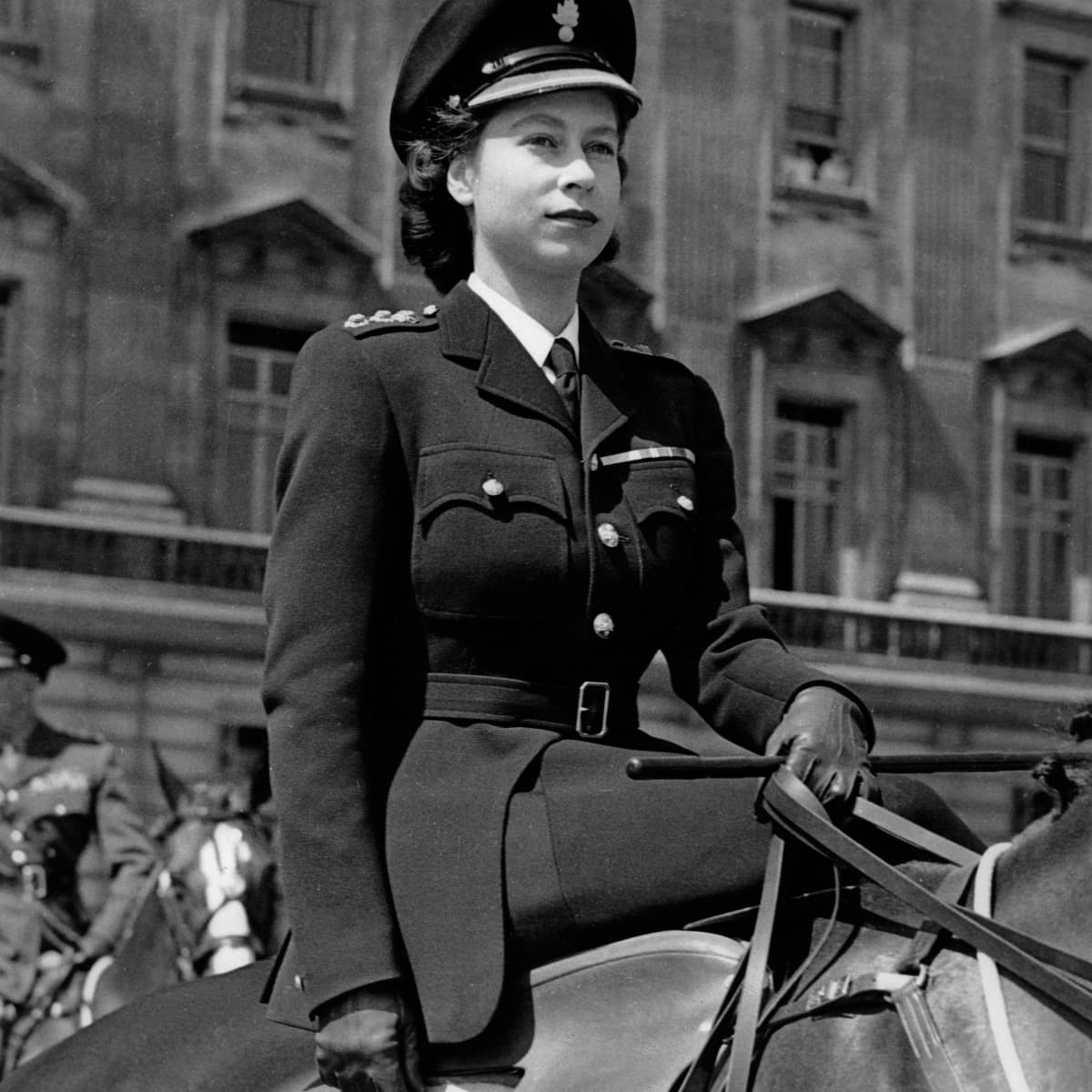 Habias Visto Esta Foto De La Reina Isabel De Joven