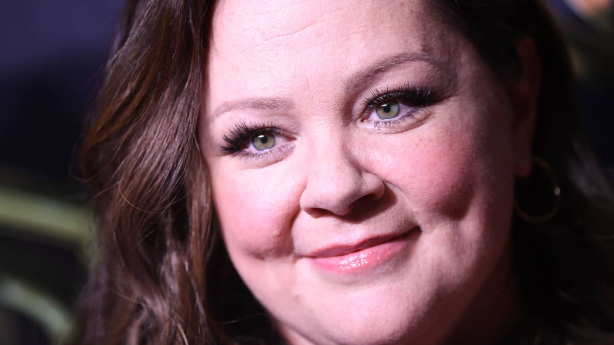 Melissa Mccarthy To Star In Netflix Comedy God S Favorite Idiot