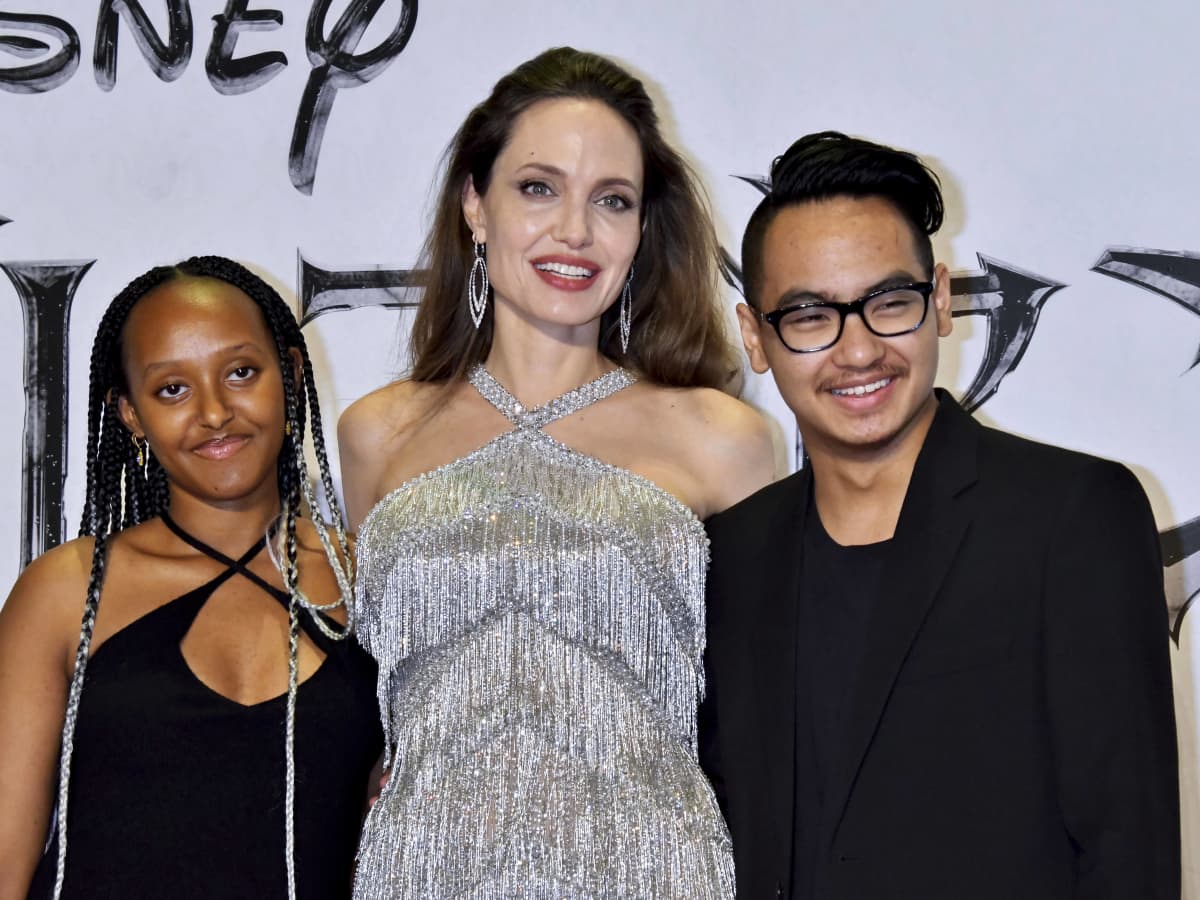 Maddox Jolie Pitt Wants To Drop Brad S Name As Parents Divorce Angelina jolie has one brother and his name is james haven she had no sisters. maddox jolie pitt wants to drop brad s