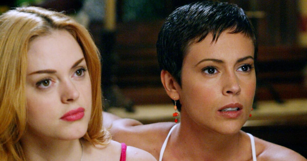 Rose Mcgowan Says Charmed Alyssa Milano Made Set Toxic Af