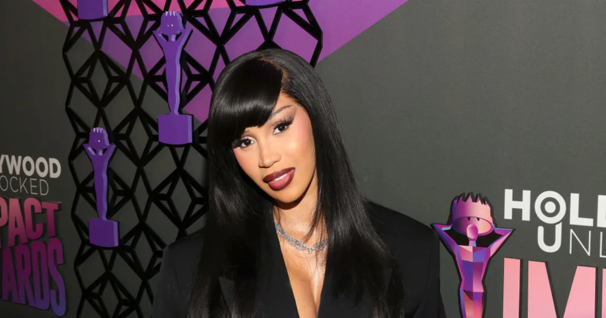 Cardi B Claps Back on Plastic Surgery Claims