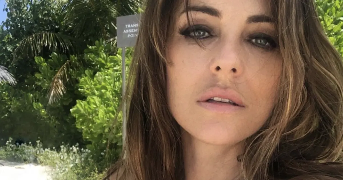 What A Body! Elizabeth Hurley Flaunts Her Figure In Bikini - Vimarsana News