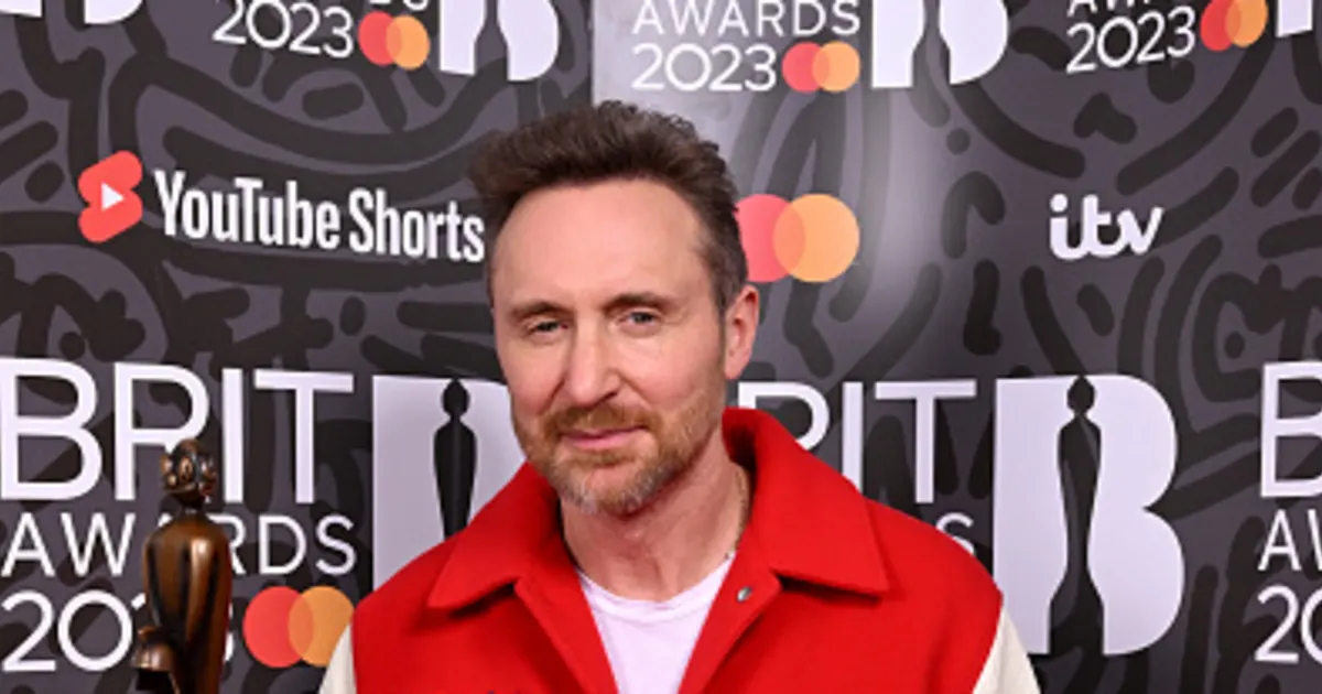 Celebrities Who Own Private Jets!