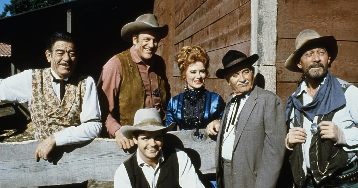 'Gunsmoke' These Cast Members Are Still Alive(00)