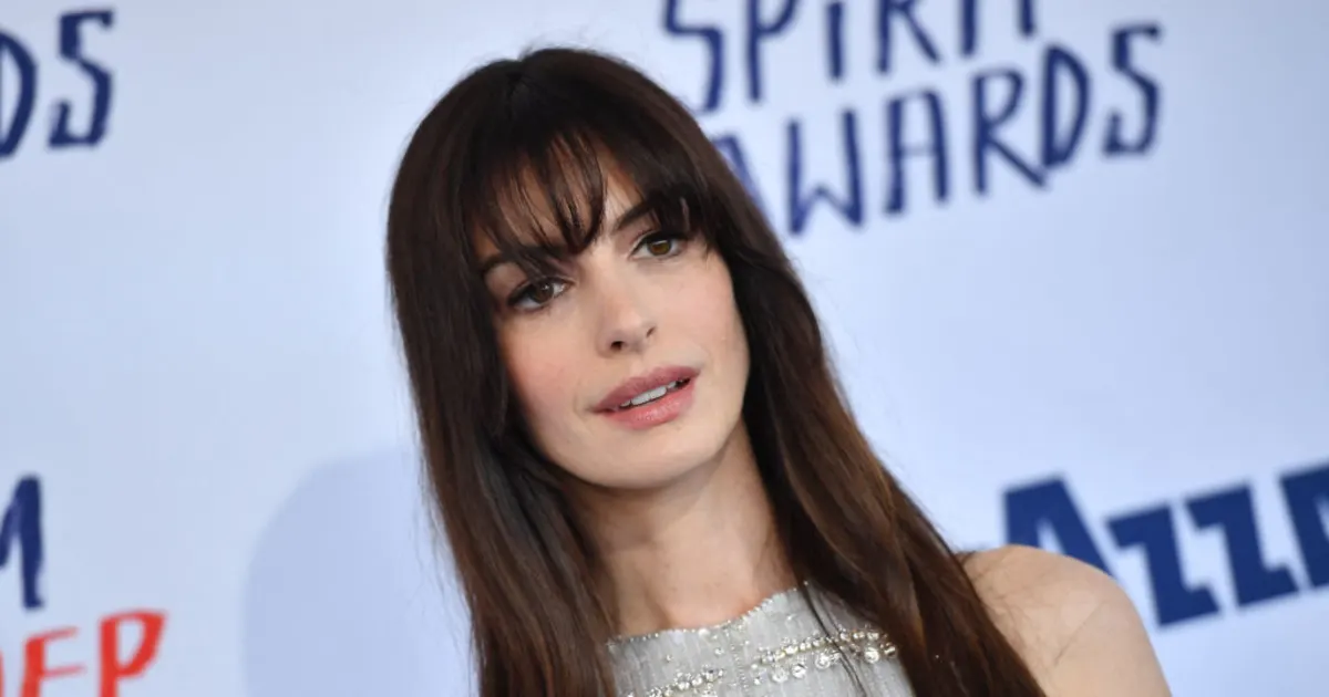 Anne Hathaway Stunned Naked In Heartbreaking Private Moment
