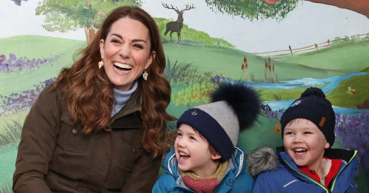 Kate Middleton Stars In New Video For Her 5 Big Questions Survey(02)