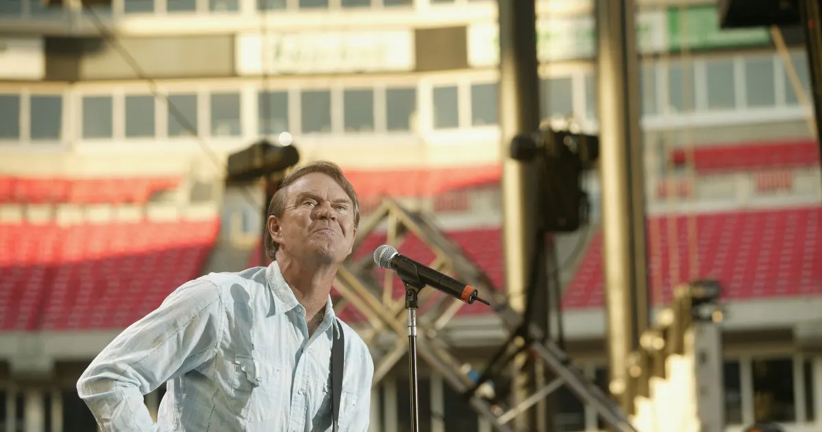 A Tribute to Country Music Legend Glen Campbell In Memoriam