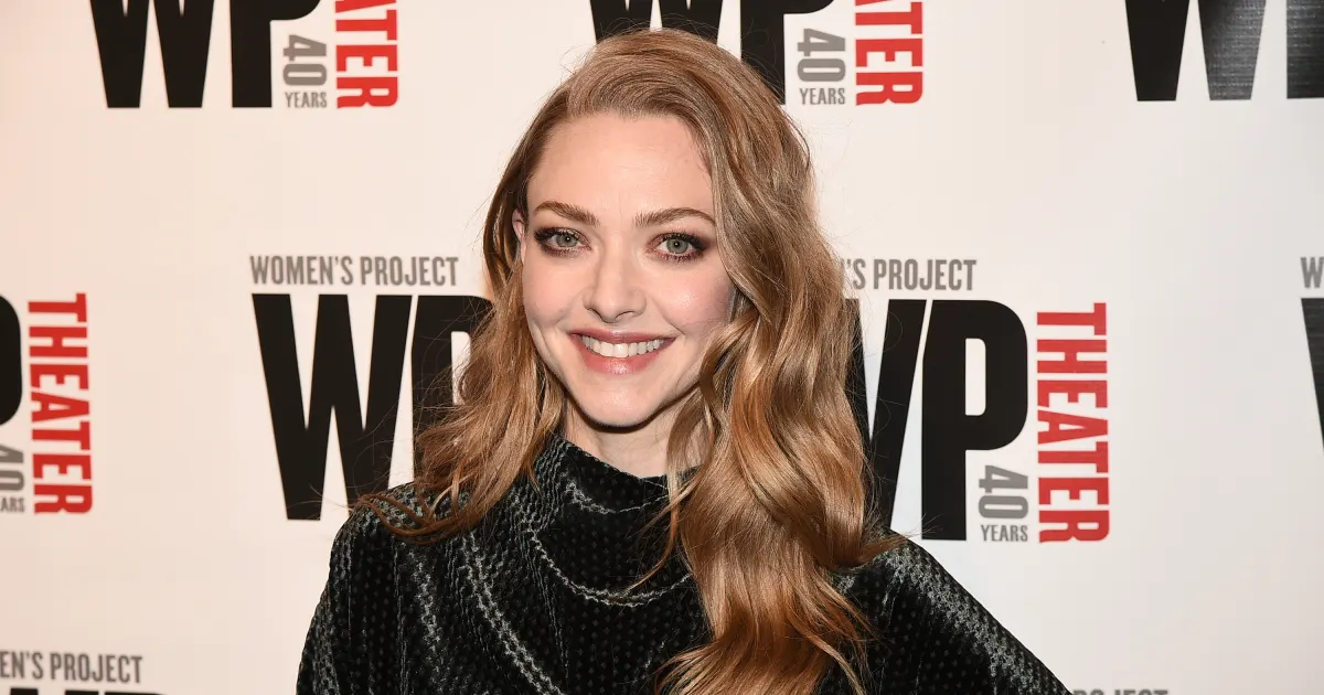 Kevin Bacon And Amanda Seyfried 'You Should Have Left' Trailer(02)