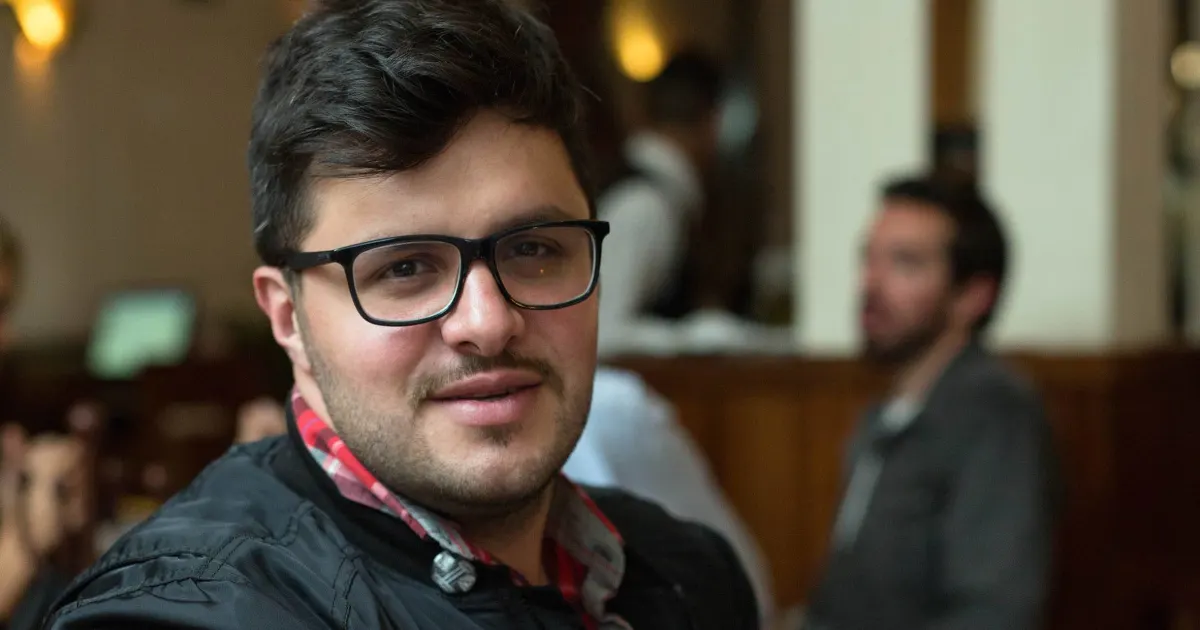 Así lucía Paul Stanley de niño junto a su papá Paco Stanley