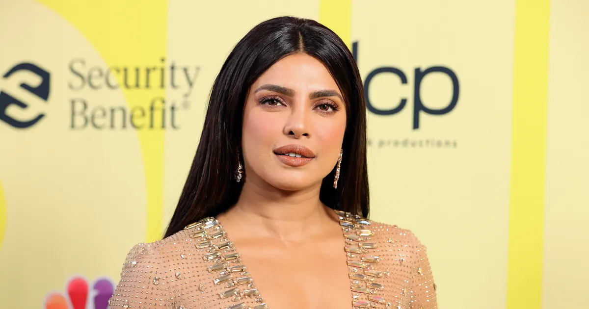 Priyanka Chopra Covered In Blood See The Shocking Photo!(00)