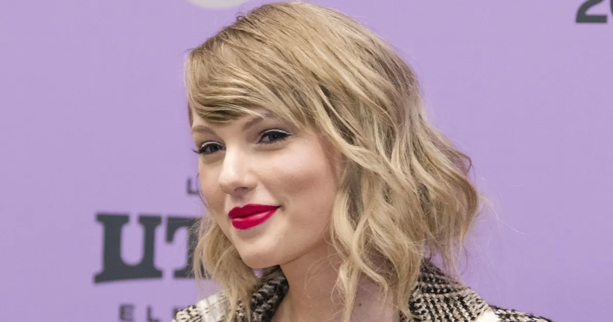 Taylor Swift Surprises Fans With 'Folklore' Disney+ Concert Film