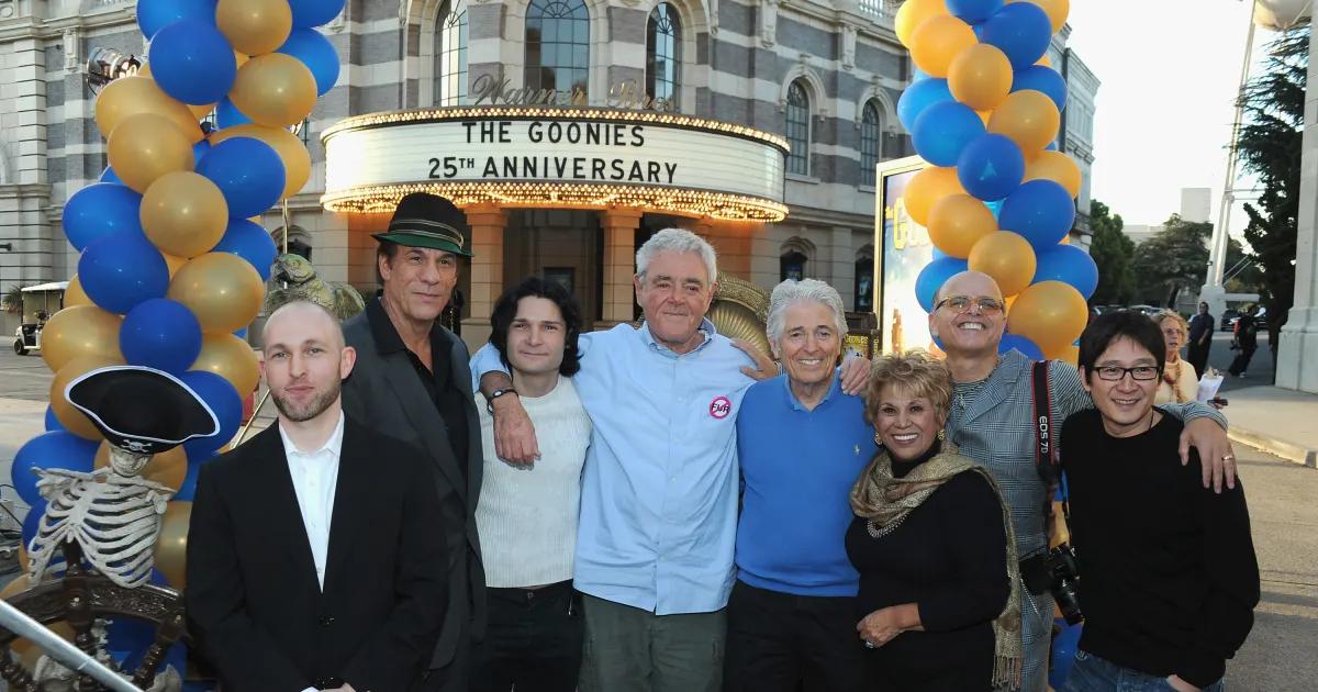 Watch Josh Gad Reunite 'The Goonies' Cast 35 Years Later