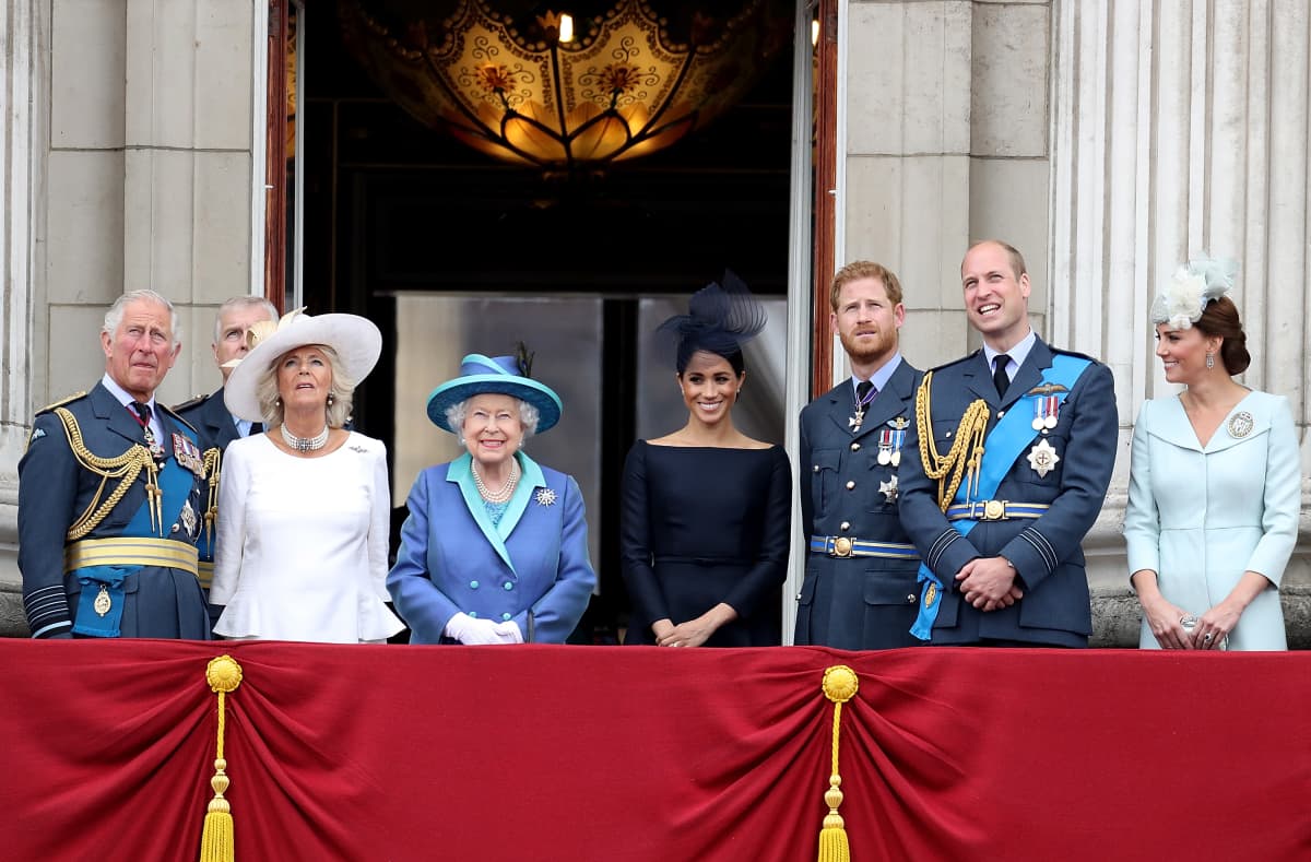 This is how much money the employees of the British Royal Family make
