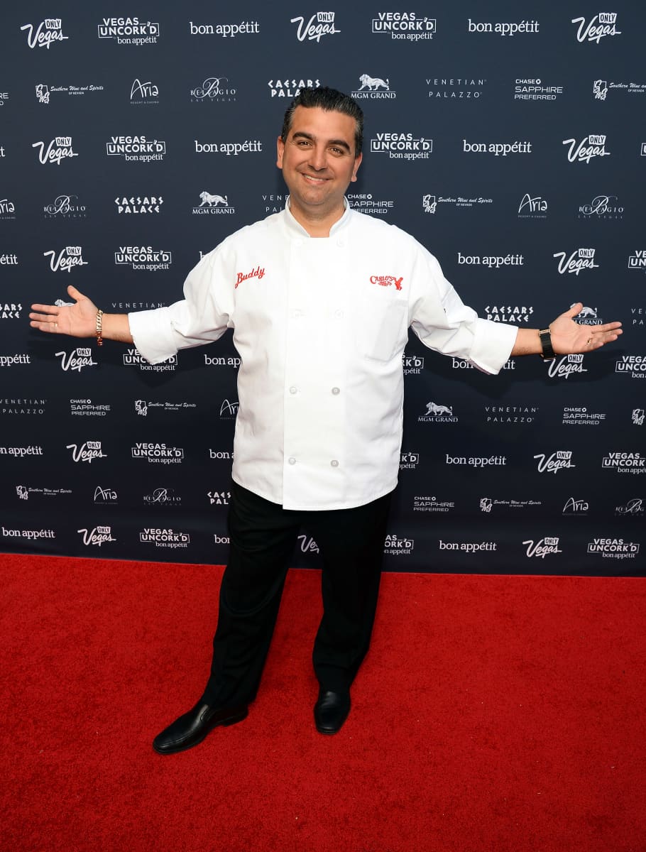 'Cake Boss' Star Buddy Valastro Shares Photo Of Cast After Injury