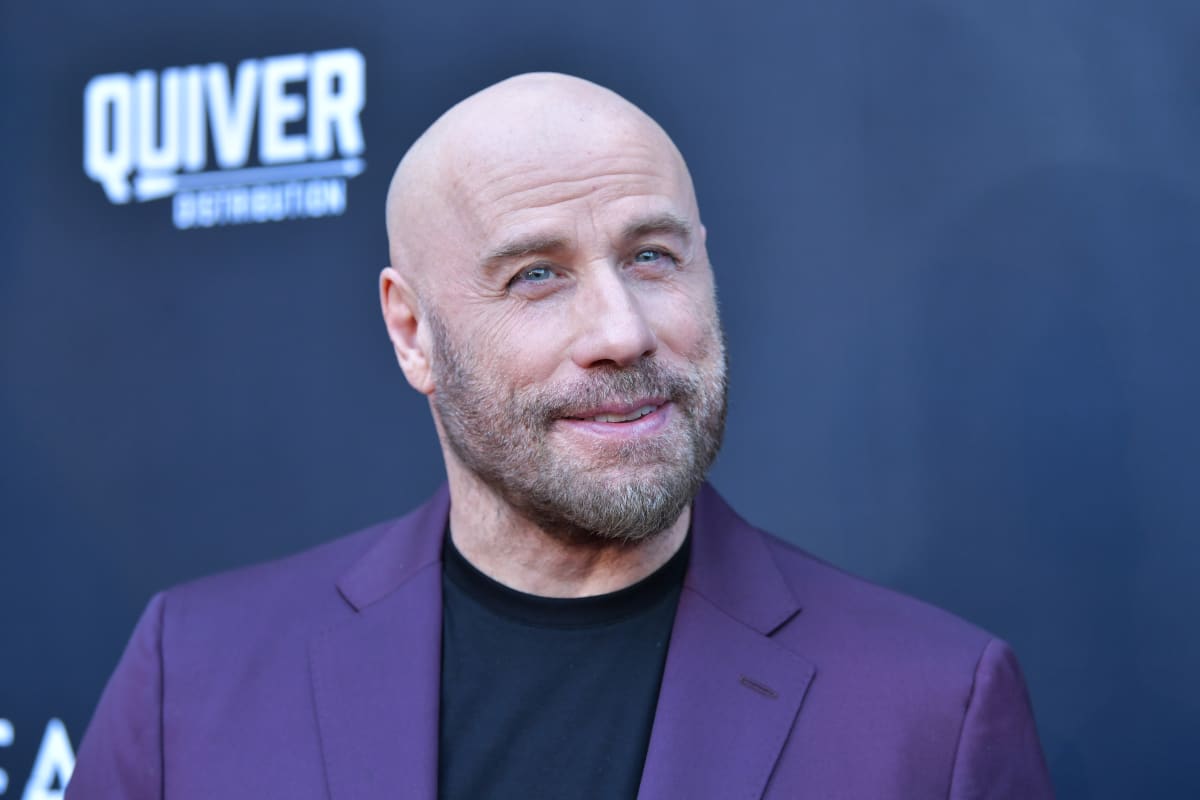 John Travolta Dances With His Daughter For Super Bowl ...