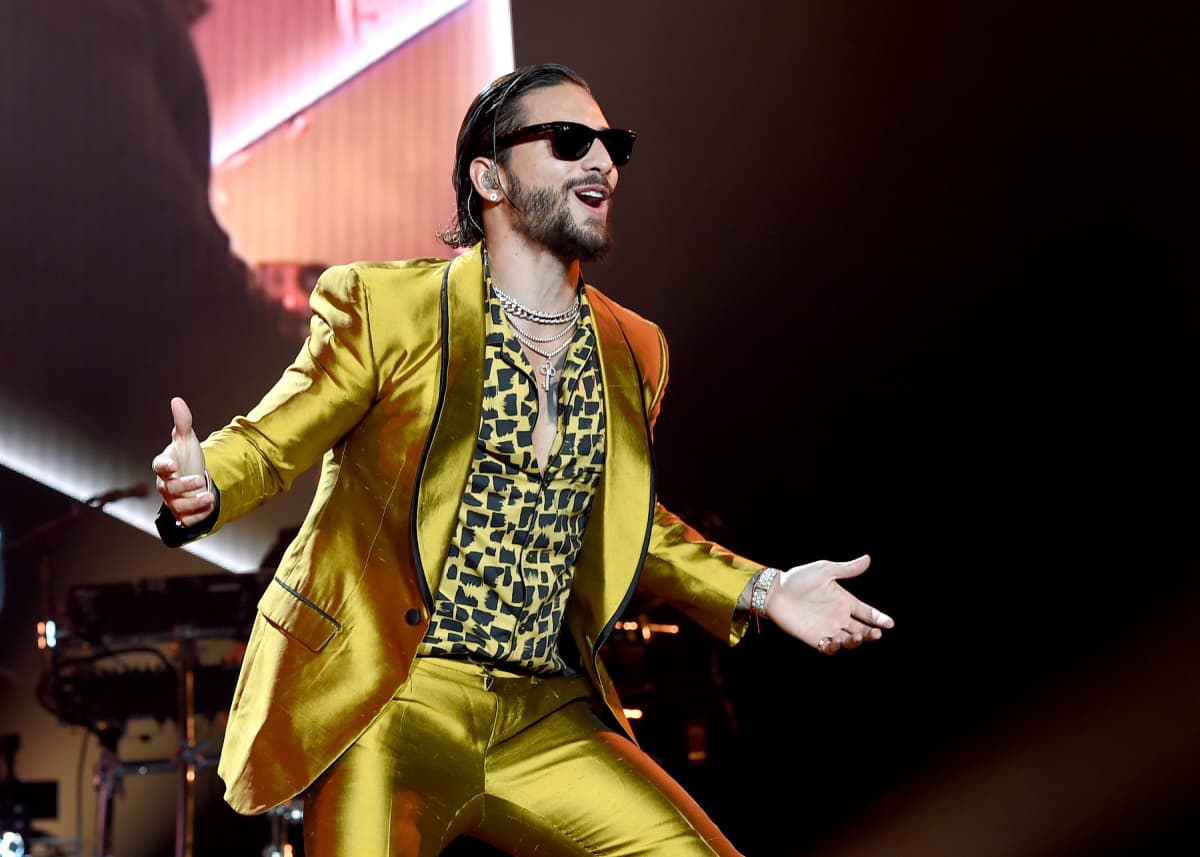 Maluma y The Weeknd sorprenden con remix de la canción ‘Hawái’