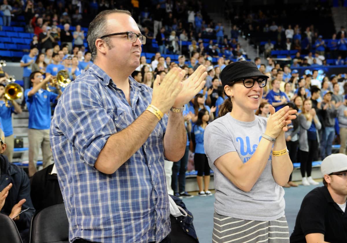 Mayim Bialik y Michael Stone: un repaso a su relación