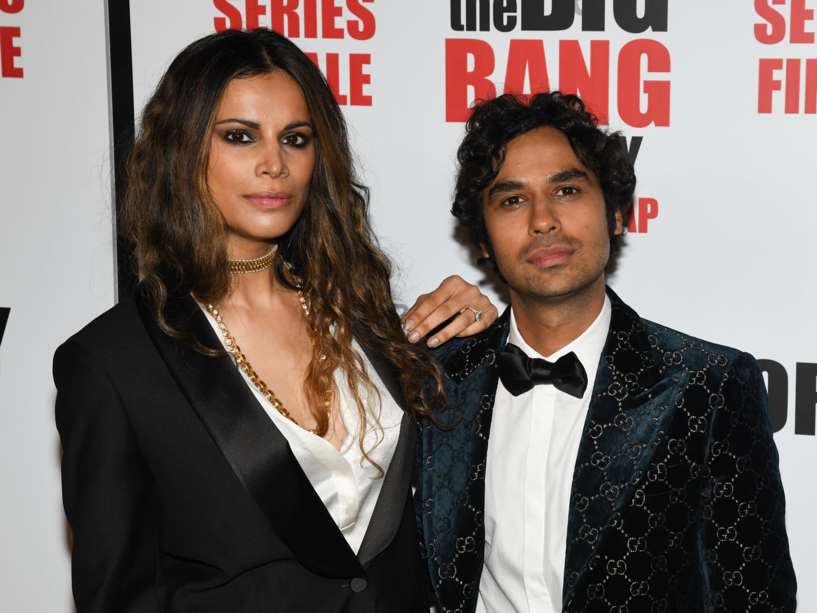 The Big Bang Theory Meet Kunal Nayyars Beautiful Wife Neha Kapur According to kunal, the first thing he said to her was hey, sit down. the big bang theory meet kunal nayyars beautiful wife neha kapur