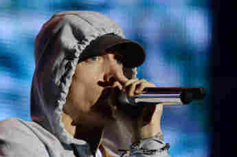Eminem Calls Tupac "The Greatest Songwriter Of All Time"