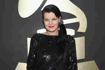 'NCIS' Star Pauley Perrette Remembers Father After COVID-19 Death Paul Twitter tribute 2021 news Abby actress TV shows series