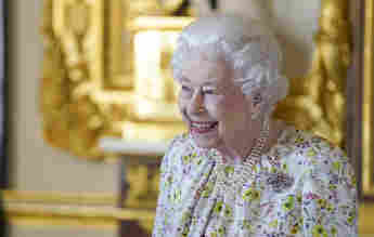 Queen Elizabeth II meet baby Lilibet Diana Harry and Meghan daughter visit 2022 Invictus Games