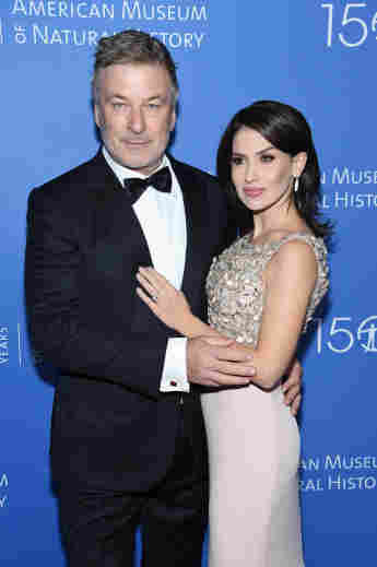 Hilaria Baldwin Makes Emotional Plea To Alec: "I Don't Want To Lose You" after Rust shooting accident new latest 2021