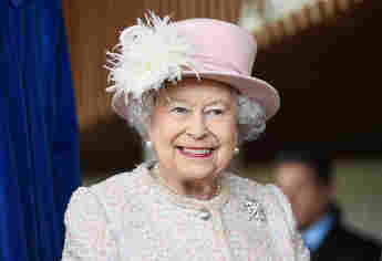 queen elisabeth over 70 years in office