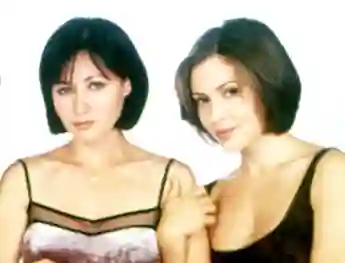 Alyssa Milano and Shannen Doherty in 'Charmed'