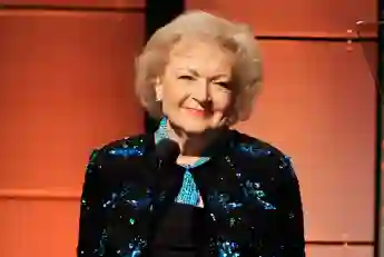 Betty White's Death Was Not Caused By COVID Booster shot 2021 age 99 agent fake quote news latest
