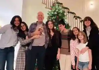 Bruce Willis new family pictures with Demi Moore daughters wife Emma Heming 2022 Instagram Christmas post